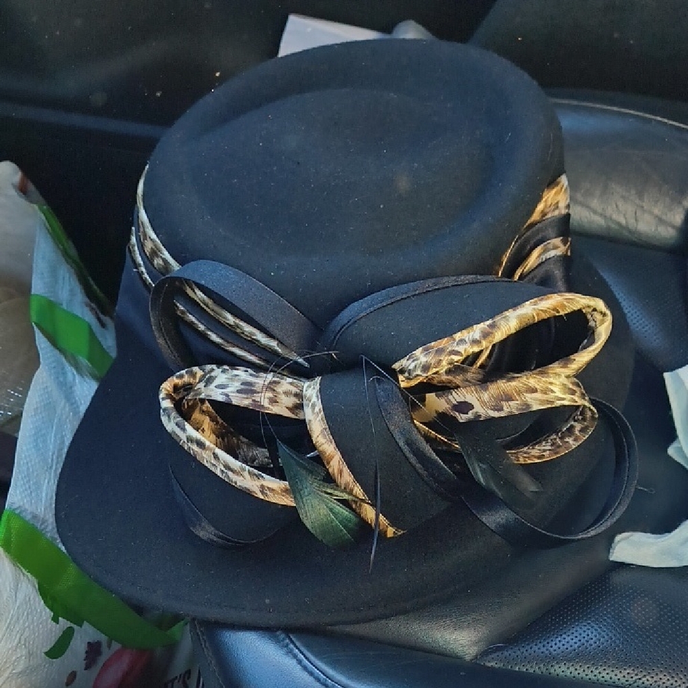 Chic Black Hat with Animal Print Accents